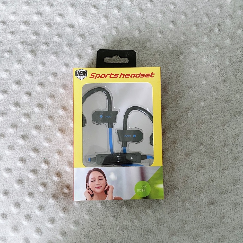 BLUETOOTH HEADPHONES